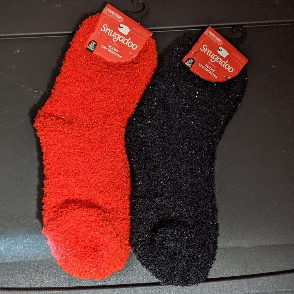 Set Bundle 2 Pairs Snugadoo Glitter Sparkle Cozy Comfy Fuzzy Socks Red & Black